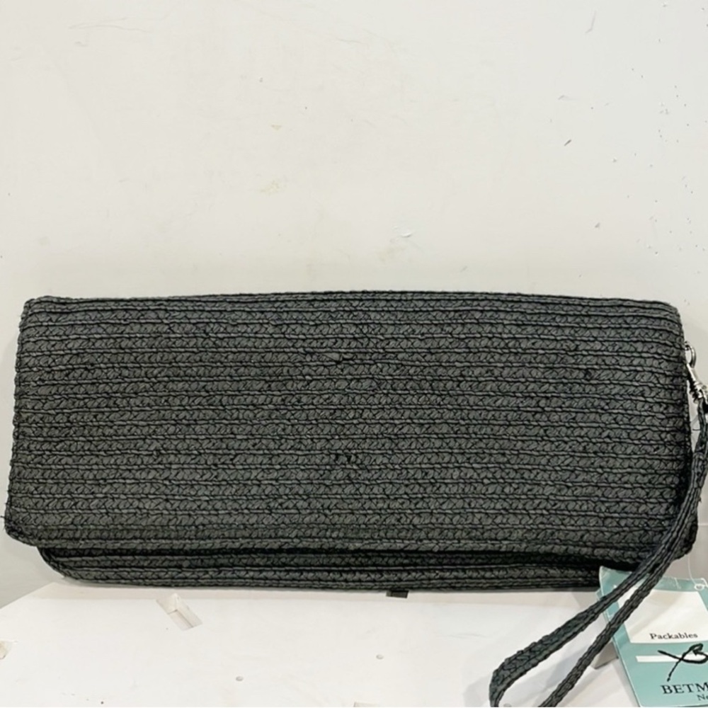NEW Betmar‎ New York Packable Straw Clutch Black Womens NWT